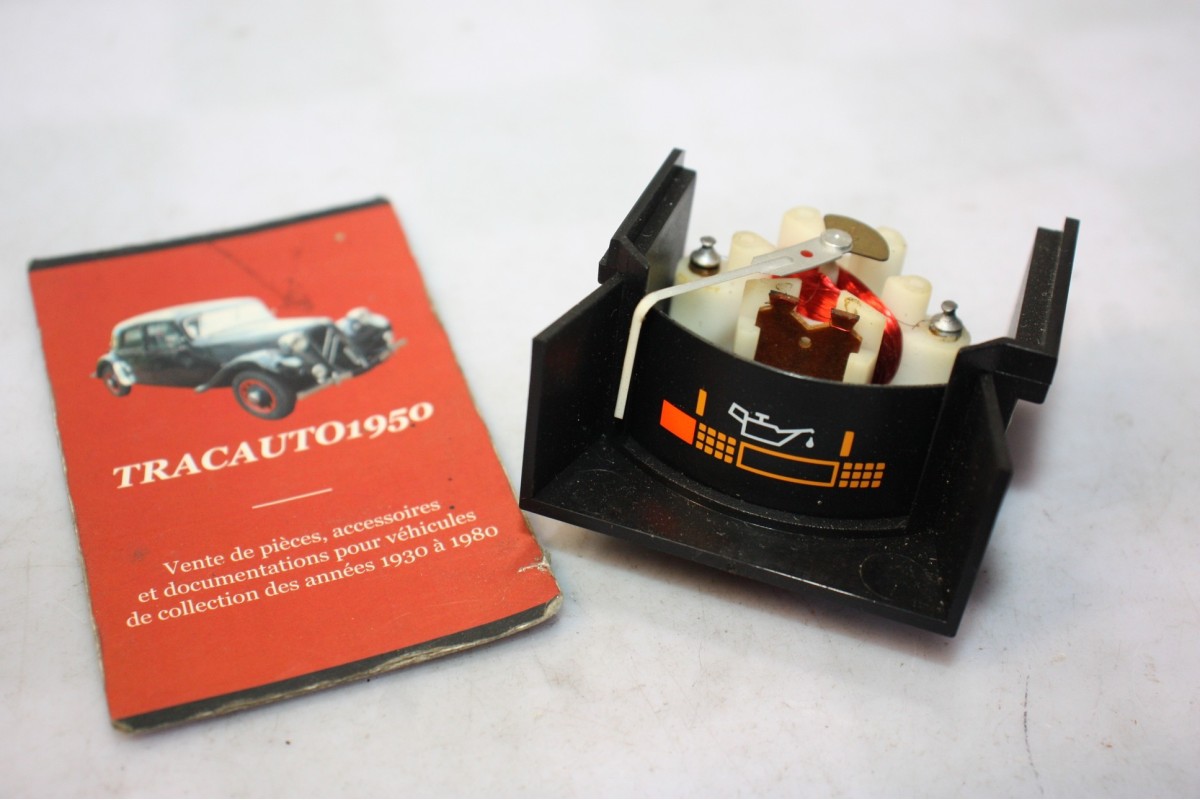 RECEPTEUR INDICATEUR DE TEMPERATURE D'HUILE VEGLIA...CITROEN BX 14 RE