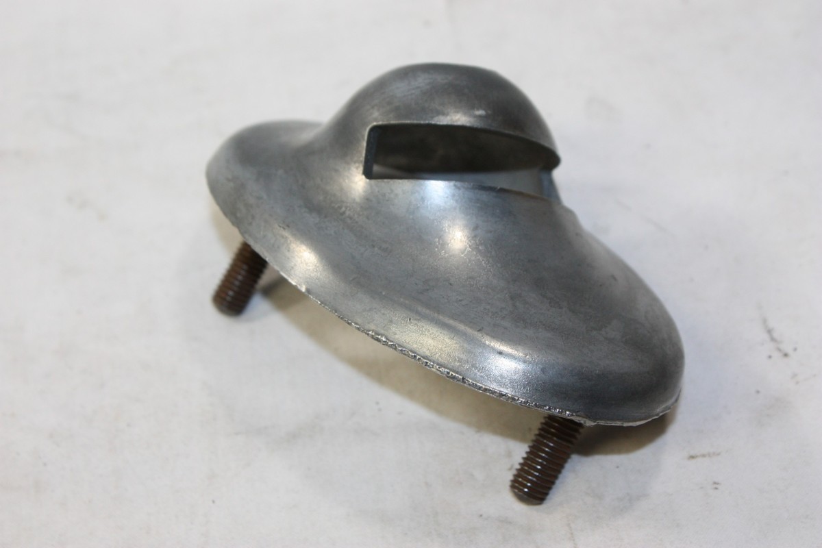 SUPPORT DE PHARE AVANT DROIT...CITROEN TRACTION 7 11 15/6