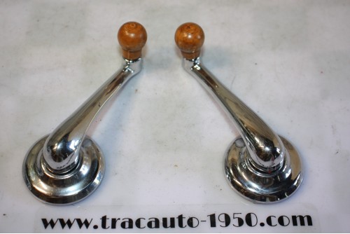 JEU DE 2 MANIVELLES LEVES GLACES DE PORTES + EMBASES...CITROEN TRACTION 11CV 15/6