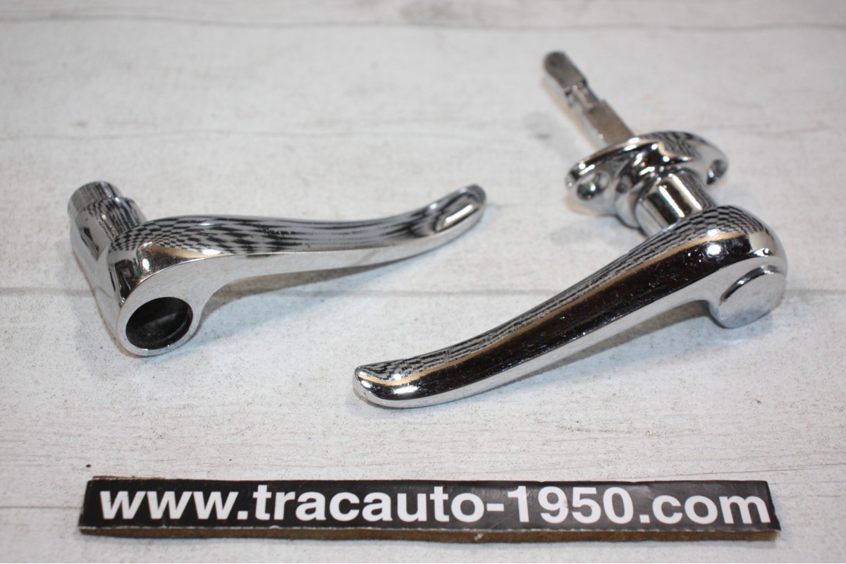 UN JEU DE 2 POIGNEES EXTERIEURES DE PORTES AVANTS...CITROEN TRACTION 11CV 15/6