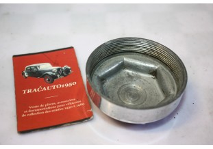 CENTRE DE ROUE CHENARD ET WALCKER D/70mm...CHENARD ET WALCKER divers