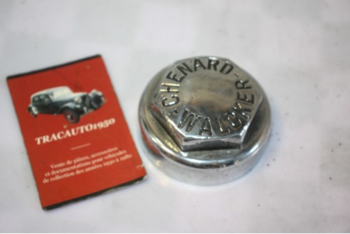 CENTRE DE ROUE CHENARD ET WALCKER D/70mm...CHENARD ET WALCKER divers