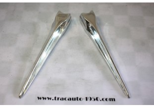 PAIRE D'ENJOLIVEURS DE CHARNIERES DE MALLE BOMBEE...CITROEN TRACTION 11CV 15/6 AP/1952