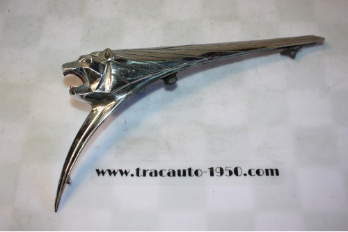 MASCOTTE OU EMBLEME DE CAPOT LE LION...PEUGEOT 203