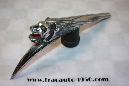 MASCOTTE OU EMBLEME DE CAPOT "LE LION"...PEUGEOT 203 TS MODELES