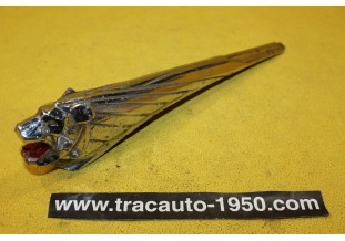 MASCOTTE OU EMBLEME DE CAPOT LE LION...PEUGEOT 302 402