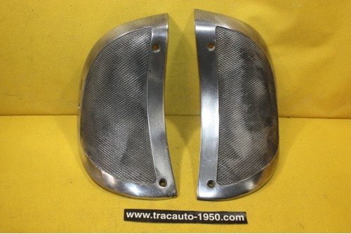 PAIRE D'ENJOLIVEURS DE SABOTS D'AILES AR D/G AXO 810...CITROEN TRACTION 7 11 15/6