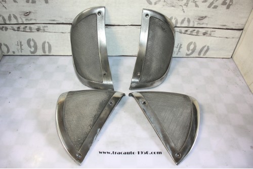 JEU D'ENJOLIVEURS DE SABOTS D'AILES AV/AR D/G AXO 810...CITROEN TRACTION 7 11 15/6