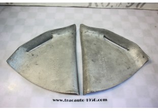 PAIRE D'ENJOLIVEURS DE SABOTS D'AILES AV D/G E.T....CITROEN TRACTION 7 11 15/6