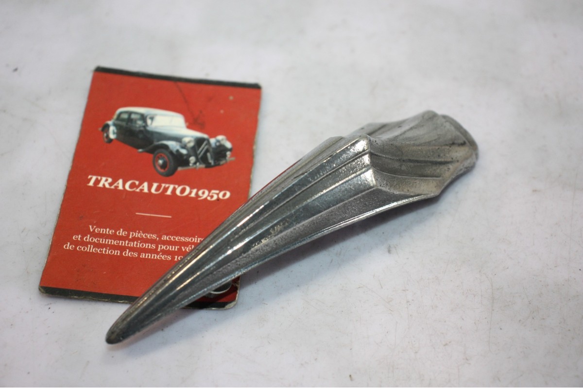 CIMIER DE CALANDRE CITROEN 329.621...CITROEN TRACTION 11B