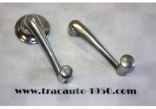 JEU DE 2 MANIVELLES LEVES GLACES DE PORTES + EMBASES...CITROEN TRACTION 11CV 15/6