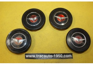 JEU DE 4 CENTRES D'ENJOLIVEURS DE ROUE...PANHARD PL17