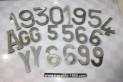 LOT DE LETTRES ET CHIFFRES EN ALU POUR PLAQUE DE POLICE...AUTOS ANCIENNES DIVERS