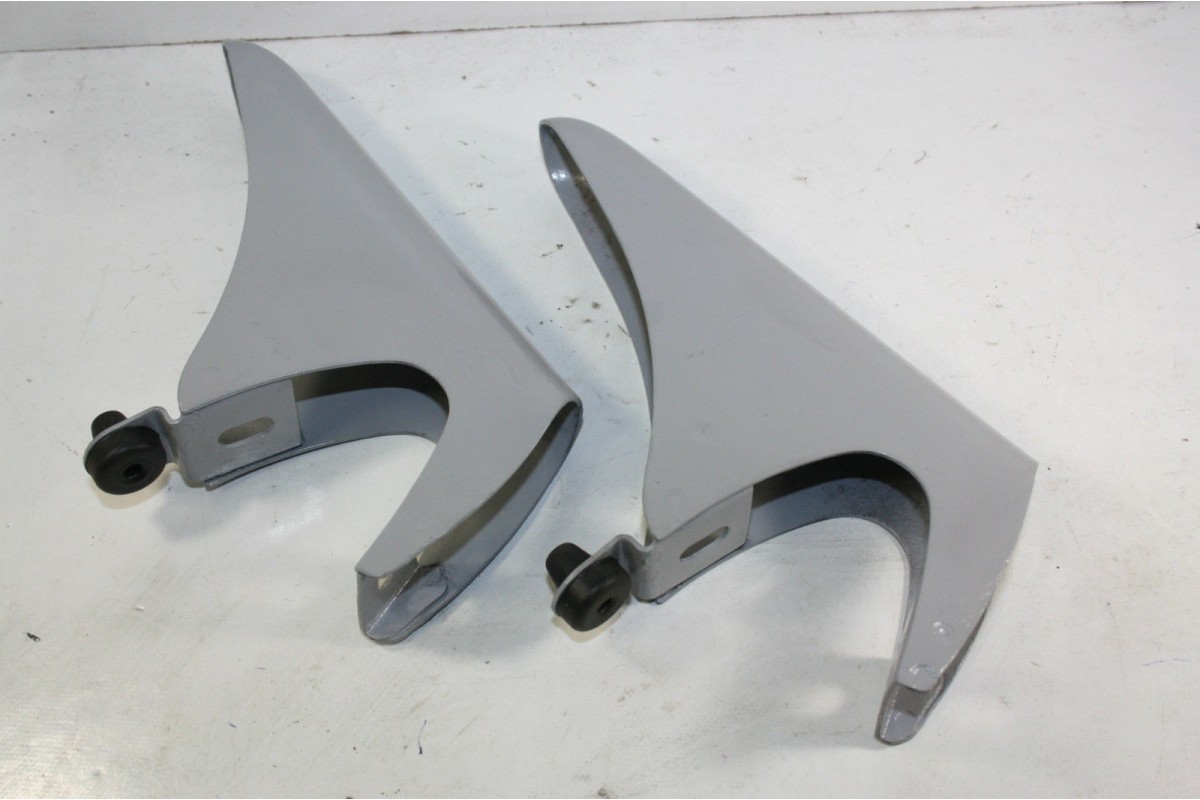 PAIRE DE BUTOIRS DE PARE CHOC PETIT MODELE...CITROEN 2CV AZ AZU ava...