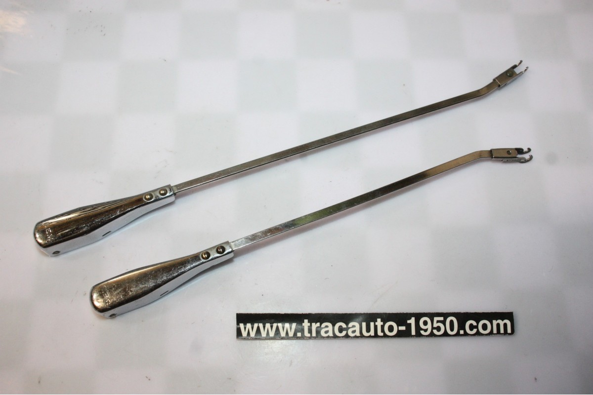 PAIRE DE BRAS D'ESSUIE GLACE SEV MARCHAL 97663 L/305-260mm...PANHARD VLL AUTOS DIVERS