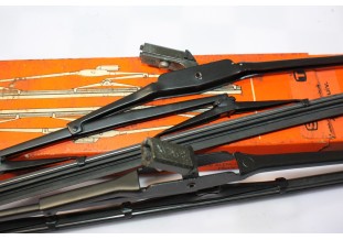 2 BALAIS D'ESSUIE GLACE SPAFAX WB11 L/280mm...AUTOS DIVERS