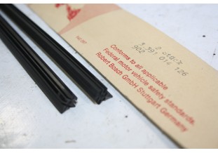 PAIRE DE RACLETTES D'ESSUI GLACE BOSCH 335mm...POUR BMW AUDI VW RENAULT SIMCA