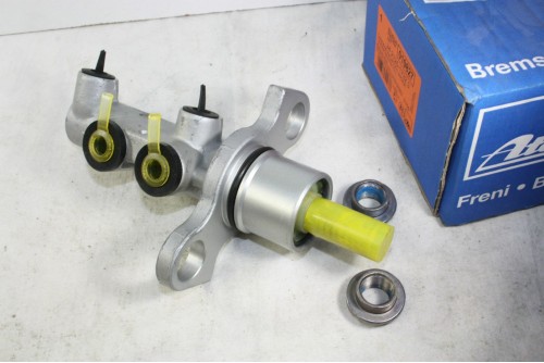 MAITRE CYLINDRE DE FREIN DOUBLE CIRCUIT ATE 010827...ALFA ROMEO SAA...