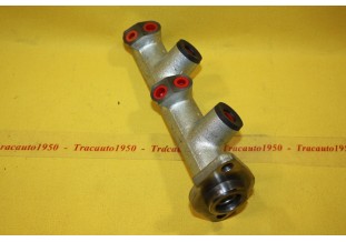 MAITRE CYLINDRE DE FREIN DOOUBLE CIRCUIT LOKHEED D820...RENAULT R20 R25 R30 voir descriptif