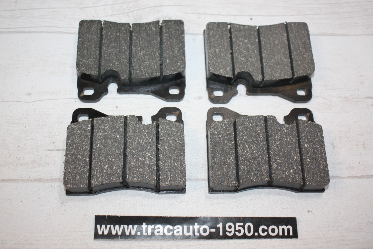 JEU DE PLAQUETTES DE FREIN AVANT SAFA 81...BMW 635 CSi 630 633 730...