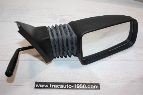 RETROVISEUR EXTERIEUR COTE DROIT...PEUGEOT 205