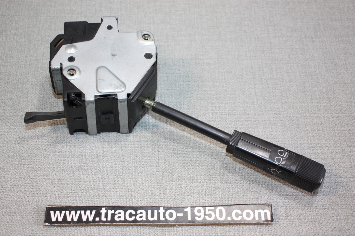 COMMODO COMBINE JAEGER J307...RENAULT R4 R4F6 AP/1982