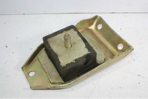 SUPPORT MOTEUR AVANT COTE GAUCHE...RENAULT R3 R4 - Tracauto1950