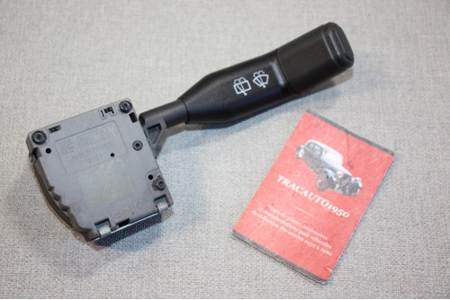 COMMODO D'ESSUIE-GLACE/LAVE GLACE NEIMAN 6157...RENAULT CLIO 1