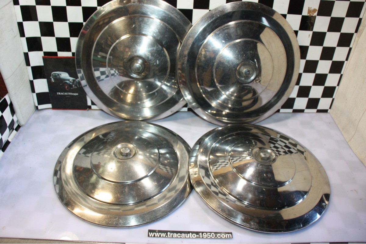 JEU DE 4 ENJOLIVEURS DE ROUE METAL D/300mm...PEUGEOT 403 404