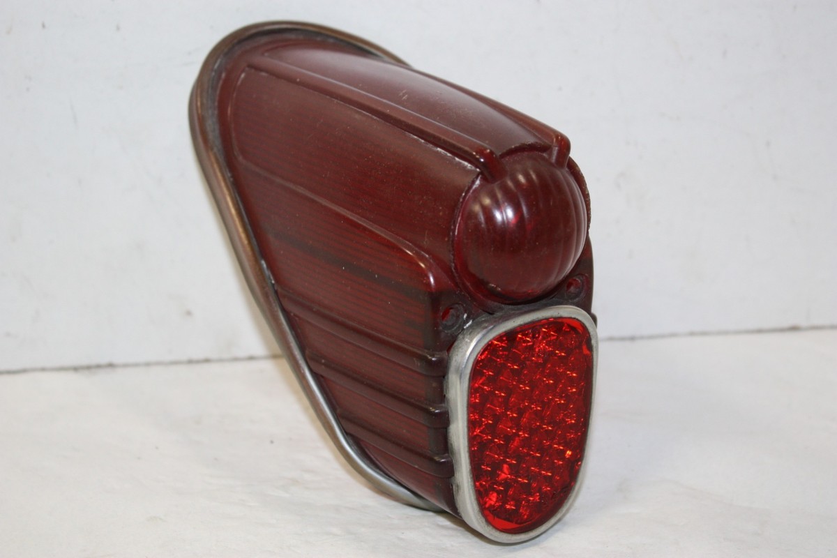 CABOCHON AR GAUCHE PK LMP 3670...RENAULT 4CV aprés 1955 - Tracauto1950