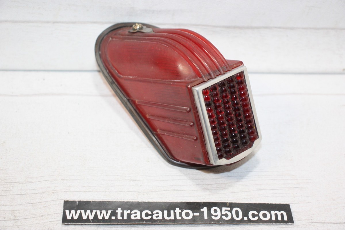 FEU ARRIERE COMPLET GAUCHE PK LMP 3480...RENAULT 4CV 1947/1955