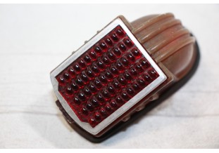 CATADIOPTRE PK TPV 11 SUR CABOCHON PLK 3480...RENAULT 4CV 1947/55