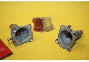 PAIRE DE PLATINES DE FEUX D'AILES PK 4121...ENAULT FLORIDE CARAVELLE