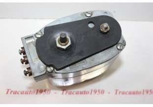 MOTEUR D'ESSUIE GLACE BOSCH 08005529 6V...AUTOS ANCIENNES DIVERS