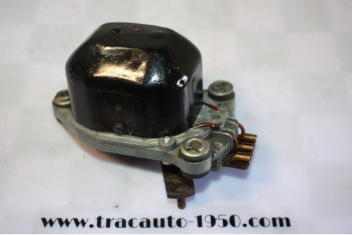 MOTEUR D'ESSUIE GLACE 12V MAGNETI-MARELLI TGE 514 B/C...FIAT 1100 1200