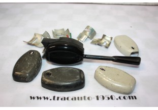 LOT DE PIECES DE COMMODO DE CLIGNOTANT...CITROEN 2CV MEHARI