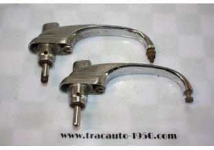 PAIRE DE POIGNEES DE POPRTES EXTERIEURES AV/AR...PEUGEOT 403