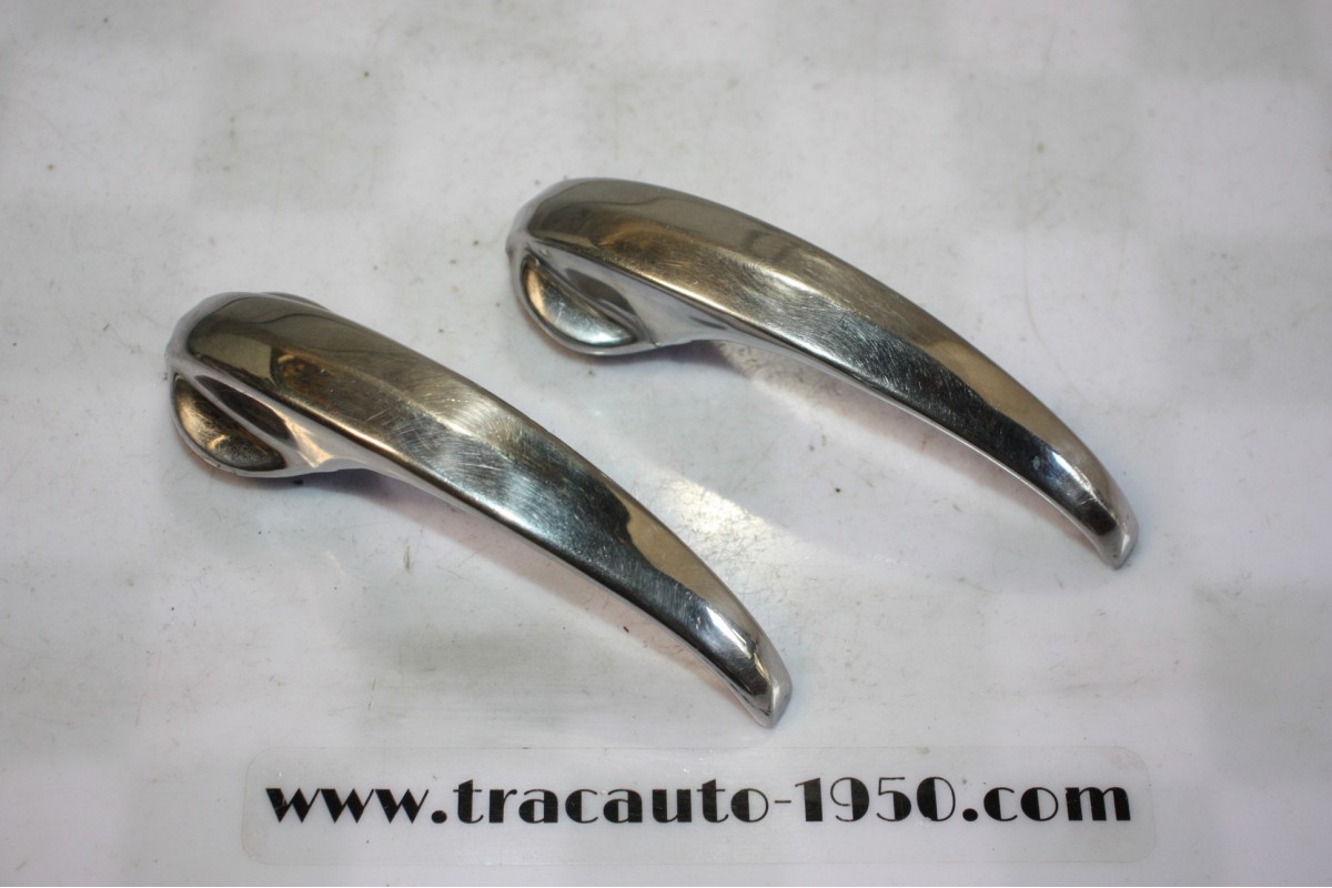 PAIRE DE POIGNEES DE PORTES INTERIEURES AV/AR...PEUGEOT 403
