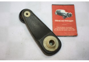 MANIVELLE DE LEVE VITRE INTERIEURE NOIR...PEUGEOT 104 204 304 404 504