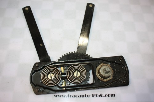 MECANISME DE LEVE VITRE AVANT GAUCHE...PEUGEOT 203  av 1953