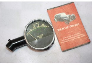 CONTROLEUR DE PRESSION DES PNEUS JAEGER...AUTOS COLLECTION