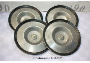 JEU DE 4 ENJOLIVEURS DE ROUE PEUGEOT 5415-31...PEUGEOT 604 104 ZR