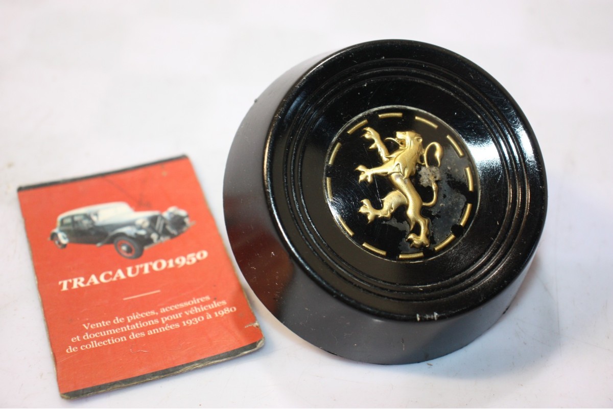 CENTRE DE VOLANT QUILLERY Ø/88mm...PEUGEOT 404