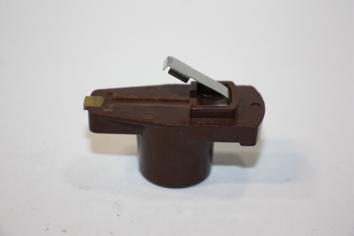 ROTOR LUCAS C6HC POUR ALLUMEUR LUCAS/FORD...FORD CAPRI ESCORT GRANADA CORTINA ANGLIA