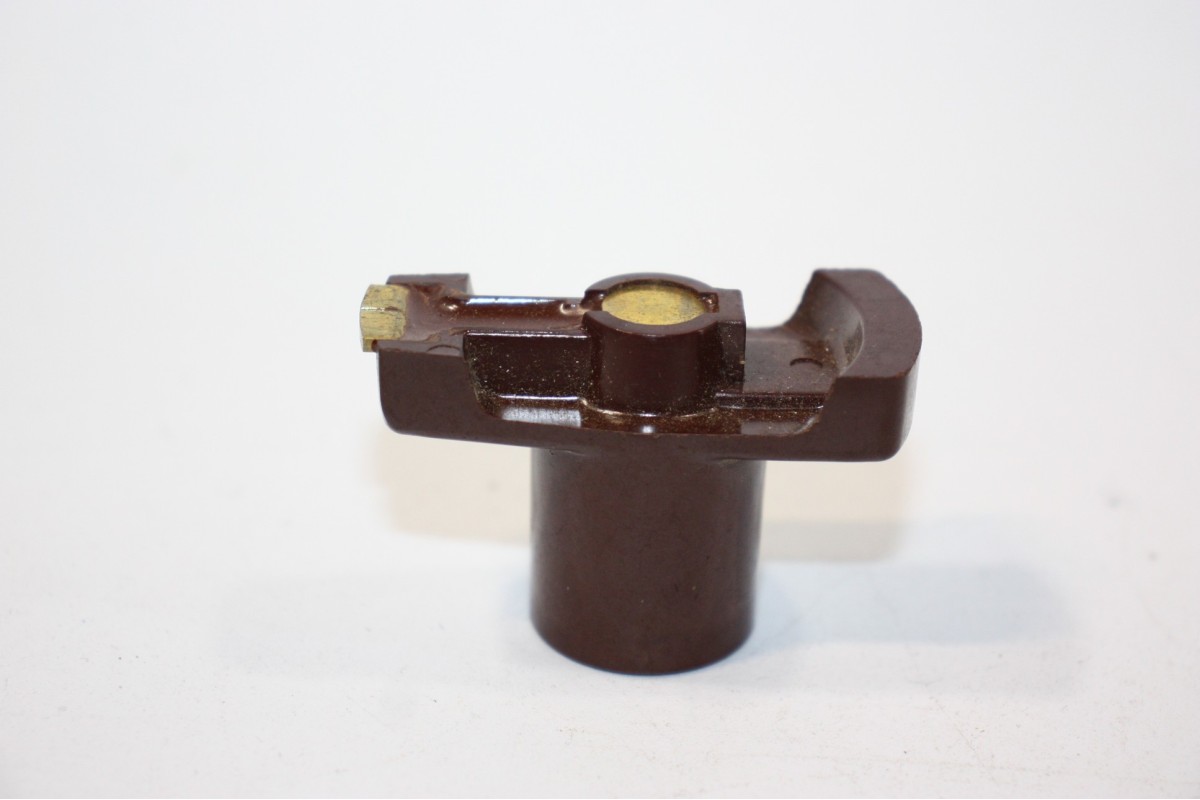 ROTOR BOSCH 1234332028 POUR ALLUMEUR BOSCH 2/4 CYL...AUTOS MOTOS DIVERS