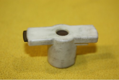 ROTOR PARIS RHONE 90931 F POUR ALLUMEUR 4 CYL...204 304 305 504 505 R4 R12