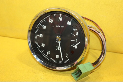 COMBINE COMPTE-TOURS/PRESSION D'HUILE JAEGER...ALFA ROMEO SPIDER VELOCE