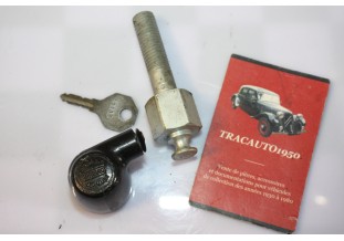 ANTIVOL DE ROUE DE SECOURS SUR COFFRE PRELAC...AUTOS ANCIENNES COLLECTIONS