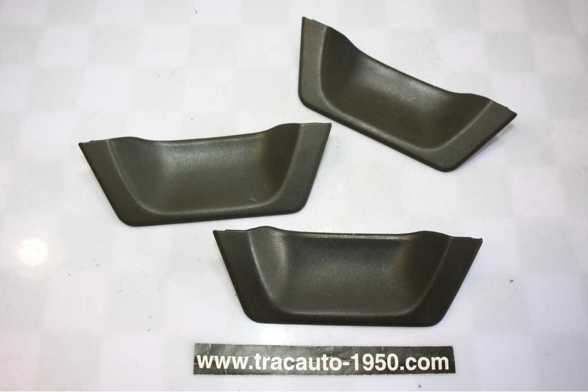 JEU DE 3 COQUILLES ENJOLIVEURS DE POIGNEES DE PORTES...AUTOS DIVERS