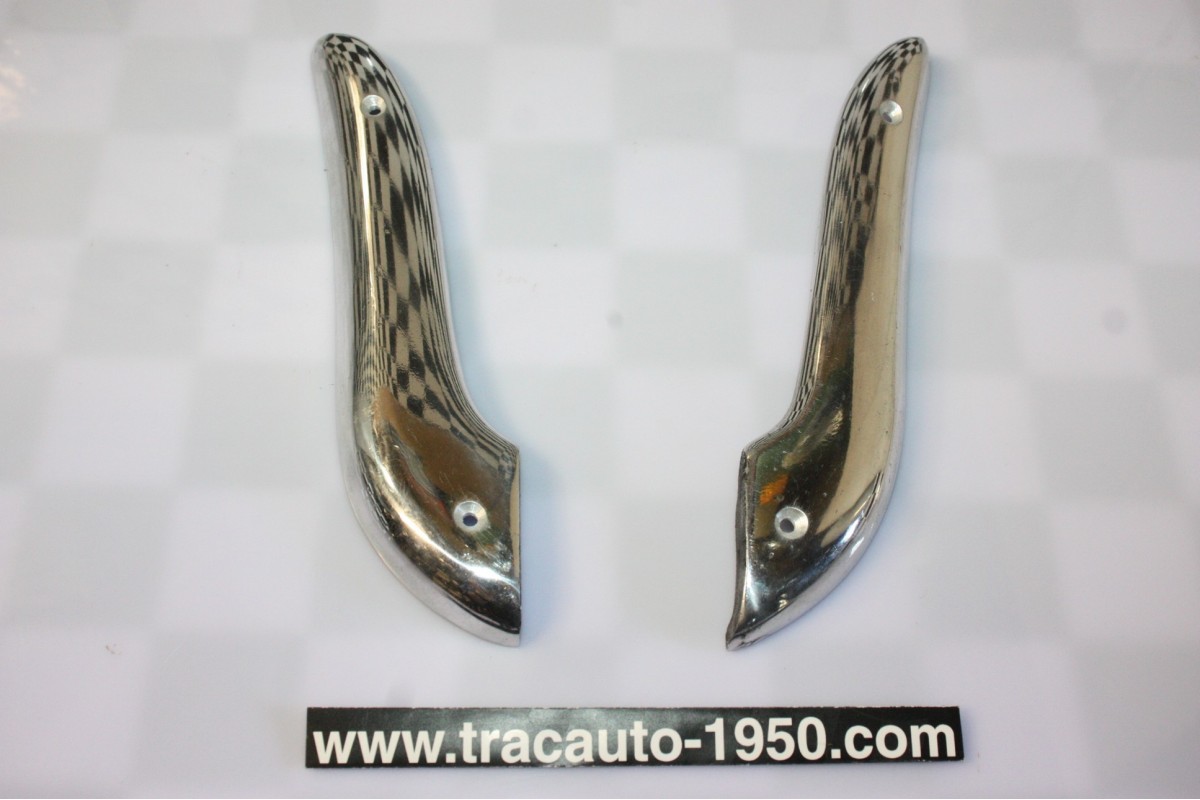 PAIRE D'ENJOLIVEURS SABOTS AVANTS D'AILES AV D/G...RENAUL 4CV